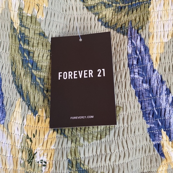 WOMANS FOREVER21 FLORAL SIZE L NWT - Picture 3 of 8